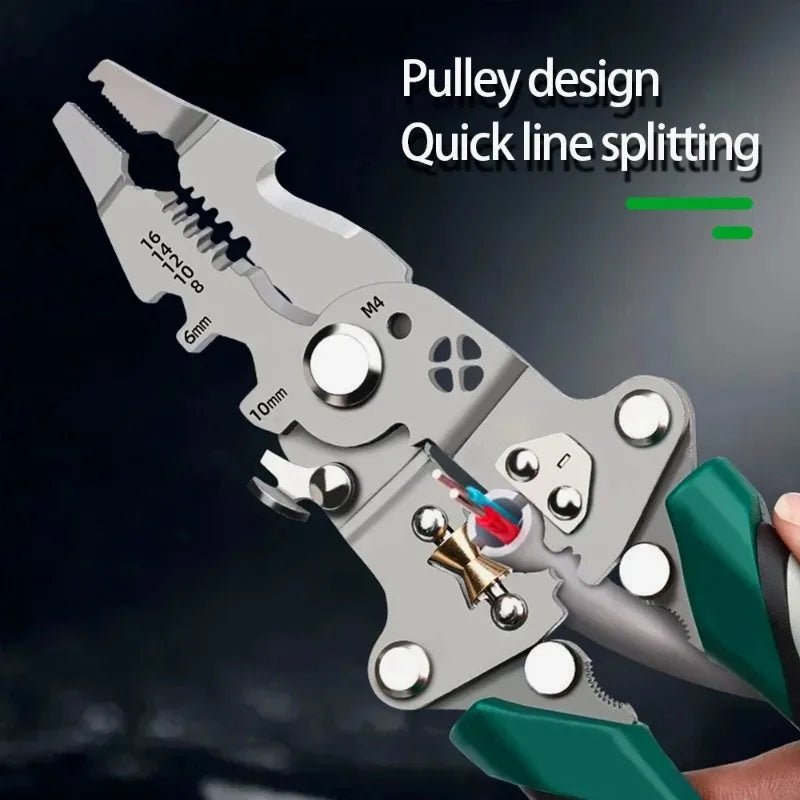 Foldable wire stripper